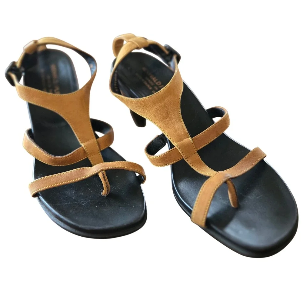 Donald J Pliner Temira Golden Tan Leather Strappy Toe Loop Kitten Heel Sandals 7